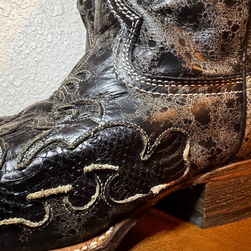 Corral Women’s Inlay Black Python Cowhide Embroid… - image 11